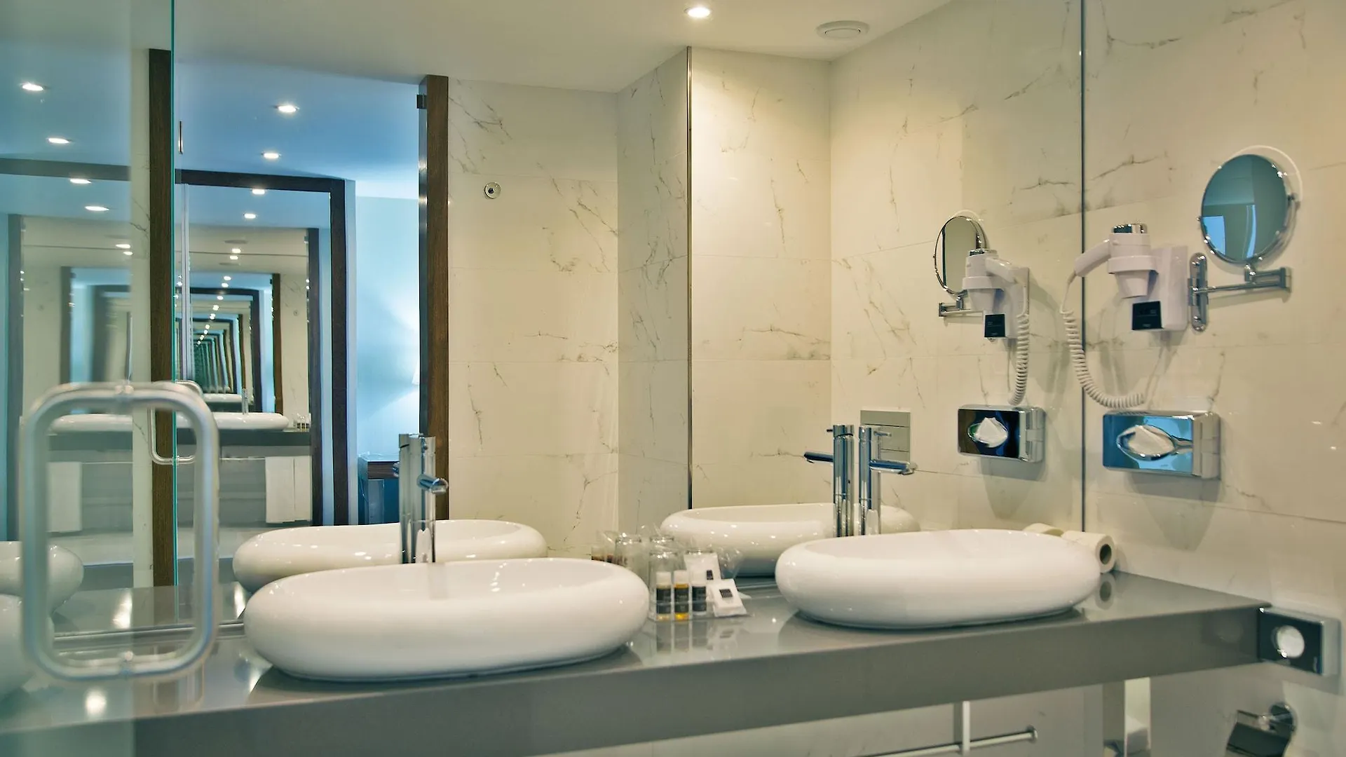 ליסבון Turim Saldanha Hotel פורטוגל
